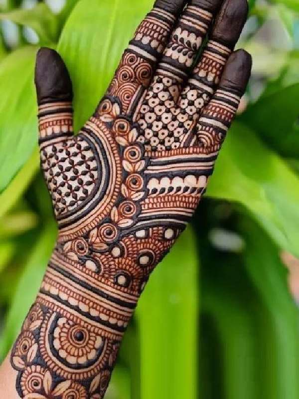 Front Hand Mehndi 