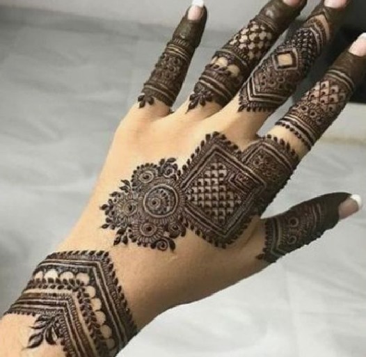 Simple, Stylish, and Easy Mehndi Designs