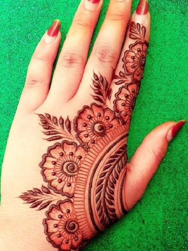 Mehndi Hands