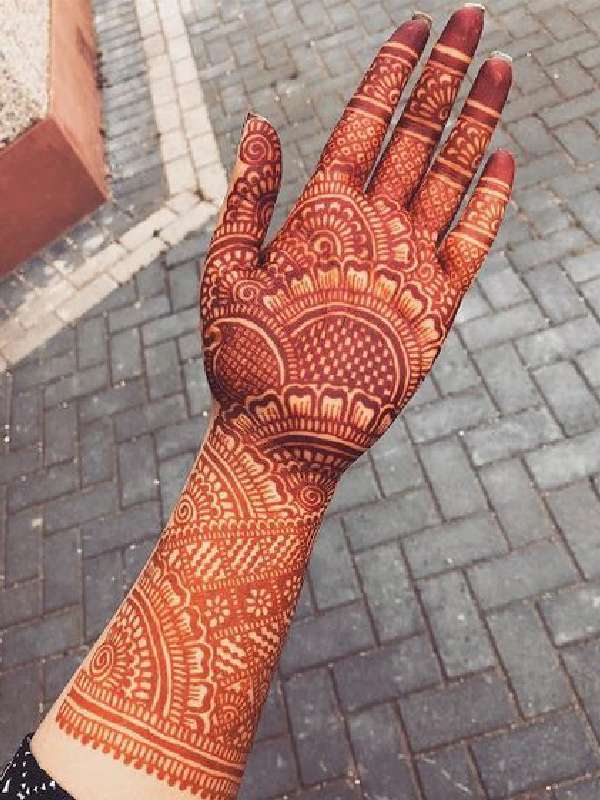 Front Hand Mehndi Designs