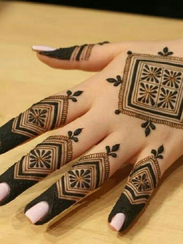 Mehndi Hands